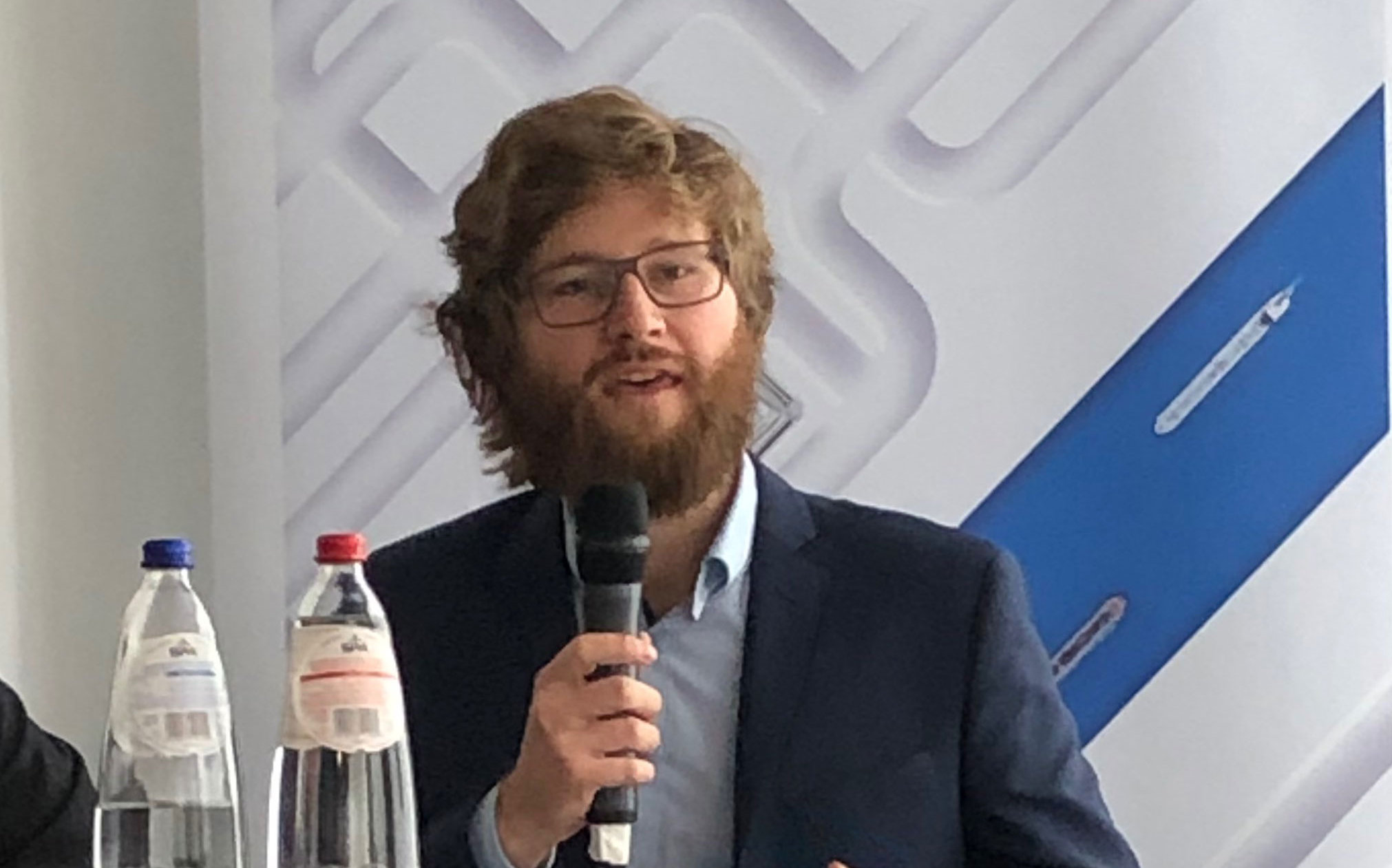 Matthias Diermeier diskutiert seine Thesen auf einer gemeinsamen Veranstaltung des Brüsseler IW-Büros und des European Policy Information Center. Foto: IW
